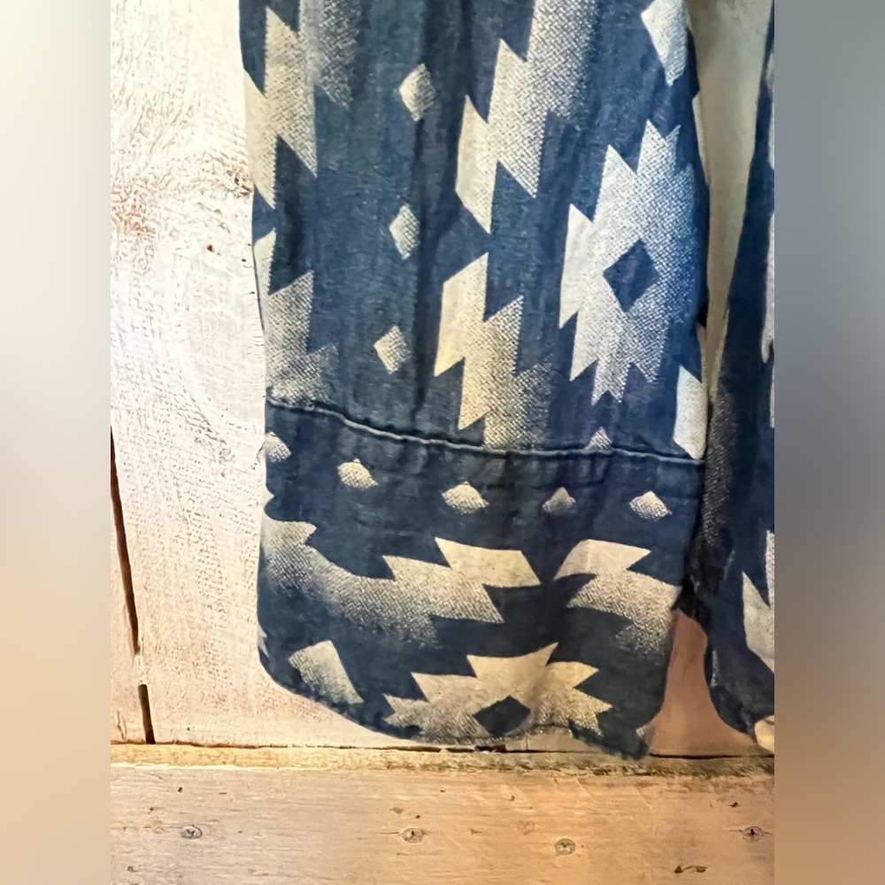 Wrangler Retro Women’s Pearl Snap Denim Long Sleeve Aztec Print Blue Size Large - Picture 8 of 11